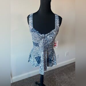 NWT Lands End Blue and White Patterned Peplum Swim Top Size 10